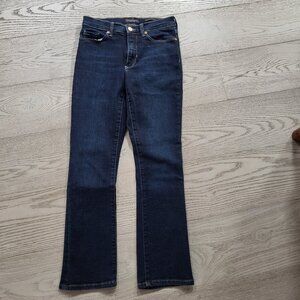 Banana Republic Mid-Rise Cropped Flared Jeans in EUC